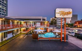 The Tangerine - A Burbank Hotel